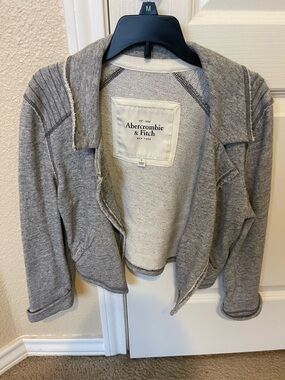 Abercrombie & Fitch Heather Gray Draped Knit Cardigan